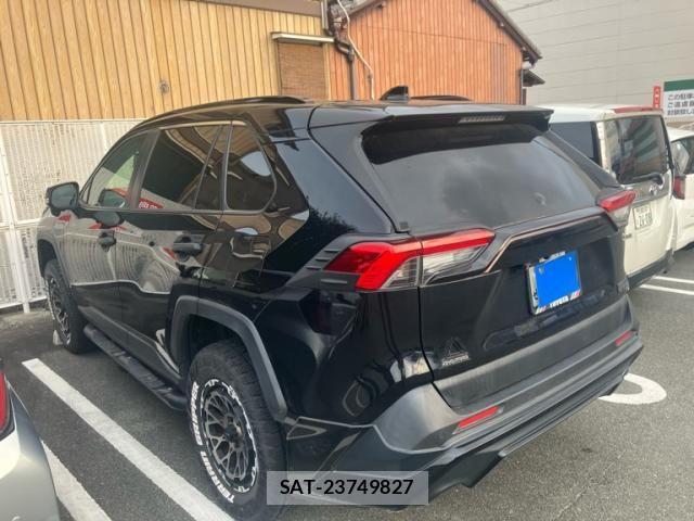 Toyota RAV4 2021-11 8337620-5