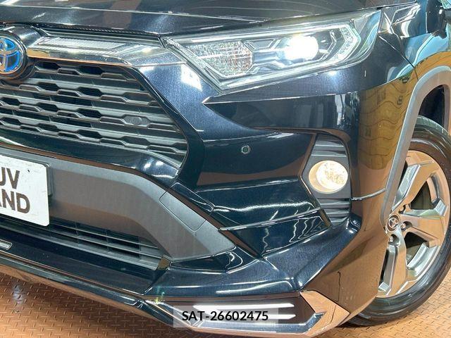 Toyota RAV4 2019-07 8337618-11