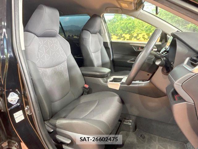 Toyota RAV4 2019-07 8337618-7