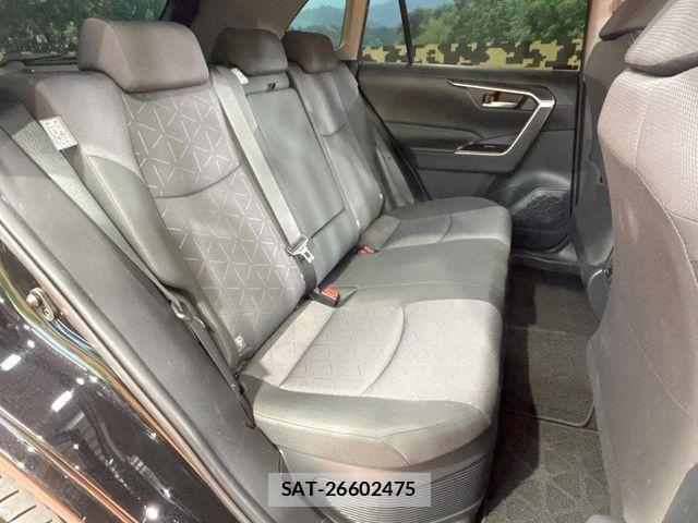 Toyota RAV4 2019-07 8337618-8