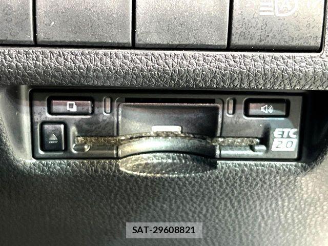 Toyota RAV4 2023-10 8628634-6