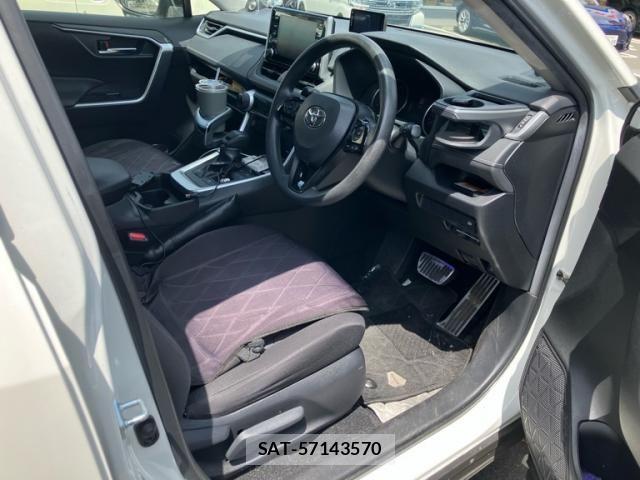 Toyota RAV4 2020-08 8661244-12