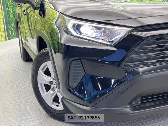 Toyota RAV4 2019-08 8831288-12