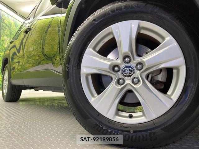 Toyota RAV4 2019-08 8831288-13