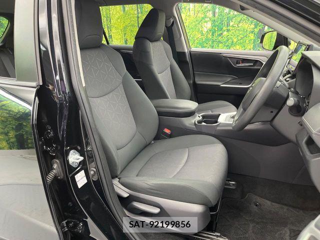 Toyota RAV4 2019-08 8831288-8