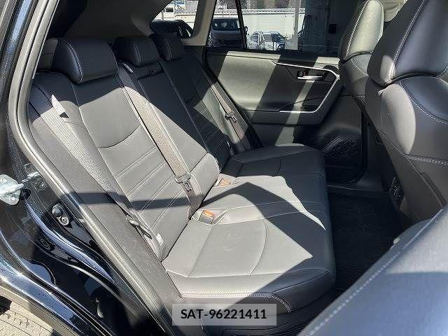 Toyota RAV4 2021-03 762193-11