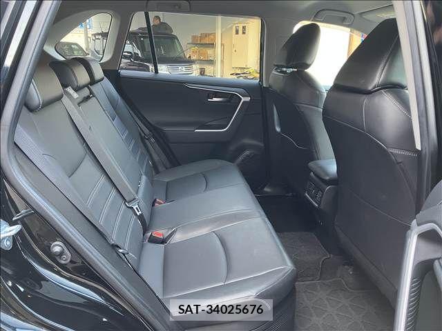 Toyota RAV4 2021-04 2730140-11