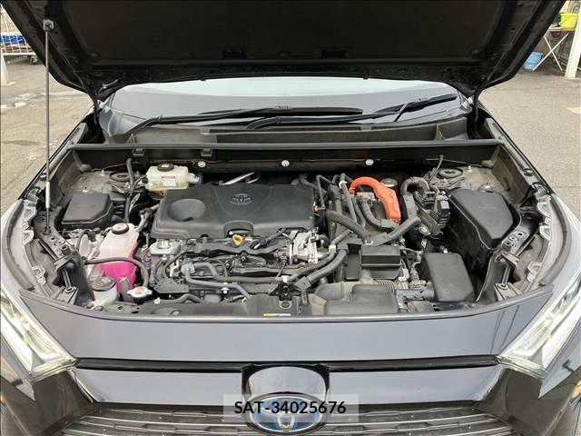 Toyota RAV4 2021-04 2730140-19
