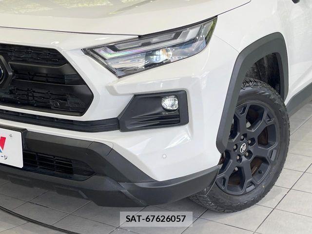 Toyota RAV4 2023-04 3385078-11