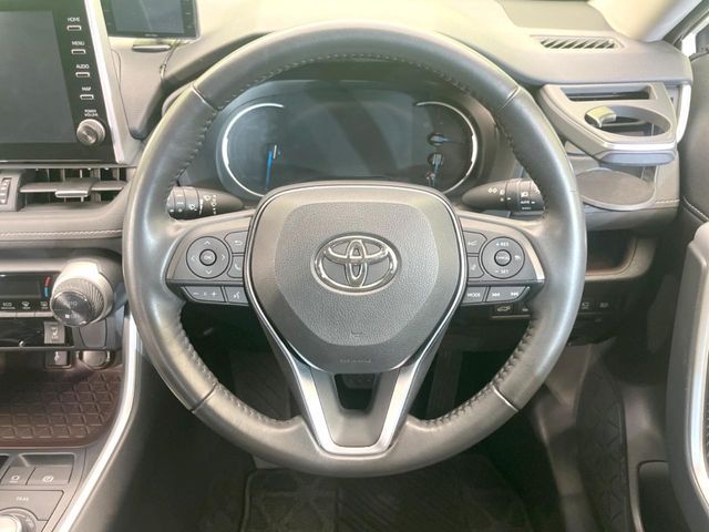 Toyota RAV4 2021-07 3681651-10