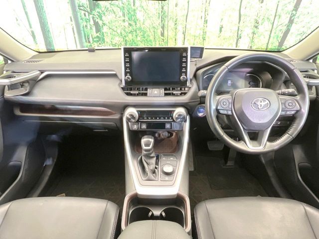 Toyota RAV4 2021-07 3681651-1