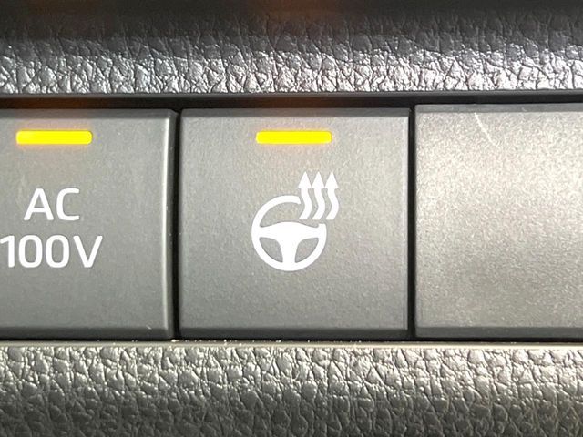 Toyota RAV4 2021-07 3681651-4