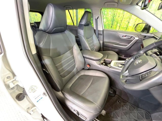 Toyota RAV4 2021-07 3681651-7