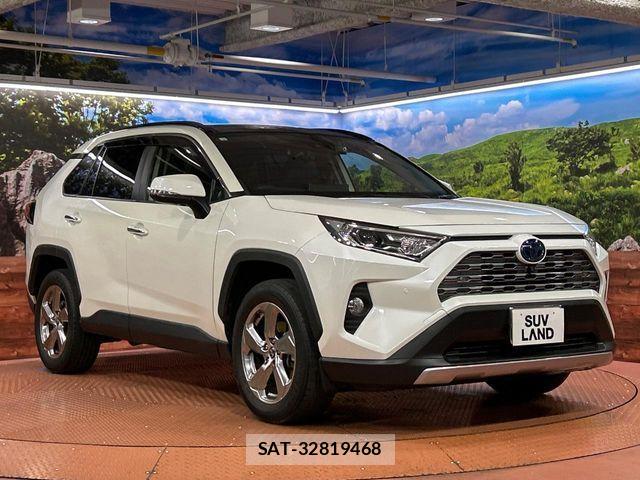 Toyota RAV4 2021-05 3935635-15