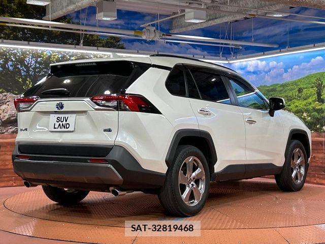 Toyota RAV4 2021-05 3935635-16