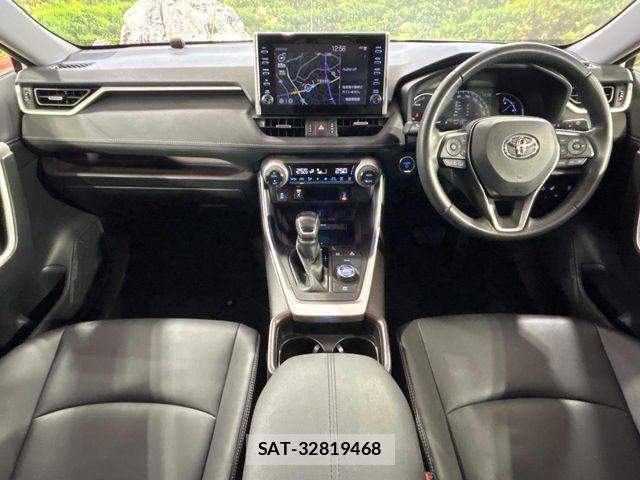 Toyota RAV4 2021-05 3935635-1