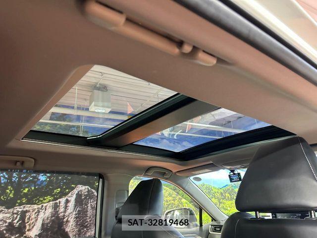 Toyota RAV4 2021-05 3935635-2