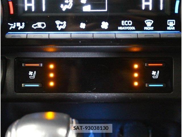 Toyota RAV4 2022-09 4111292-20