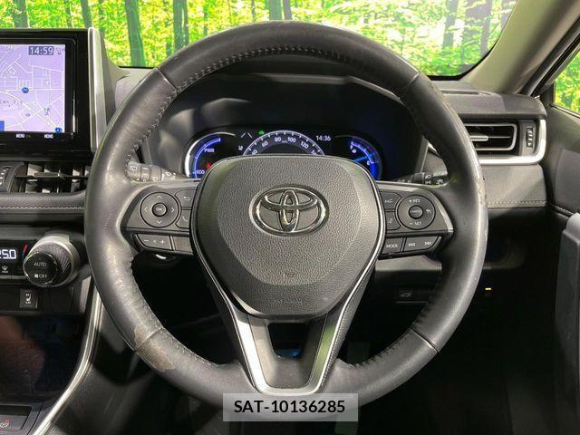 Toyota RAV4 2019-04 4140606-11