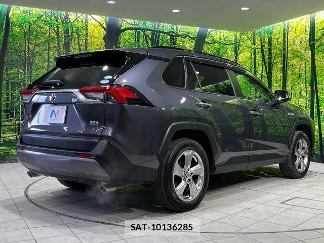Toyota RAV4 2019-04 4140606-17