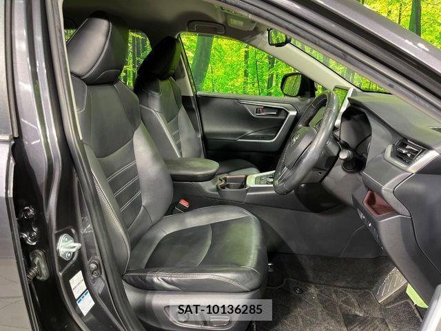 Toyota RAV4 2019-04 4140606-8