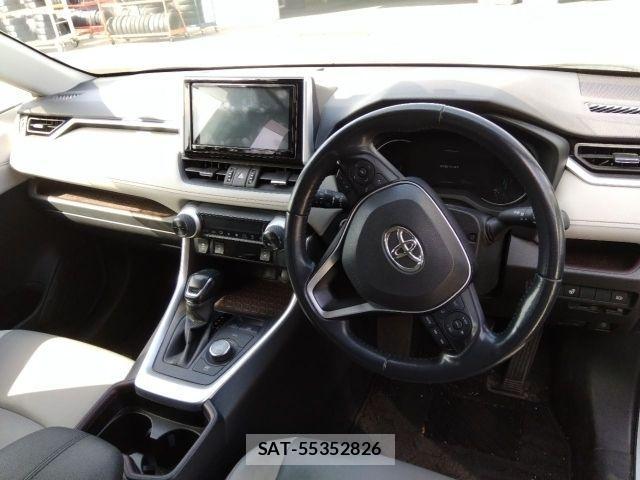 Toyota RAV4 2019-07 4394533-1