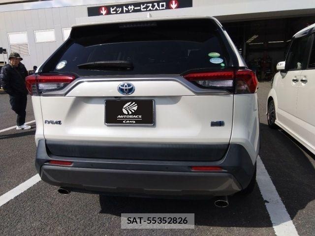 Toyota RAV4 2019-07 4394533-2
