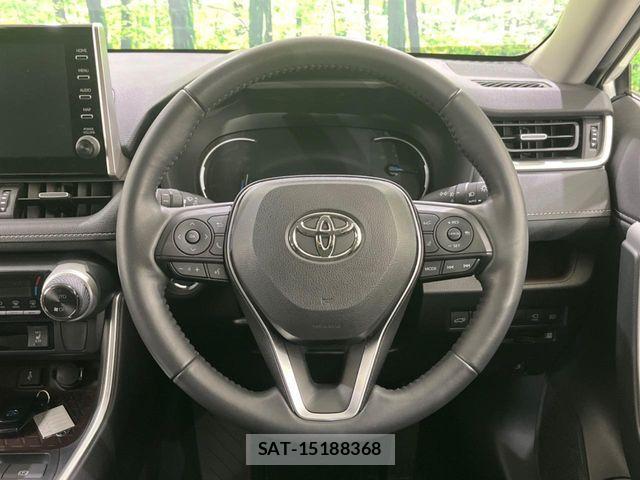 Toyota RAV4 2021-04 4394523-10