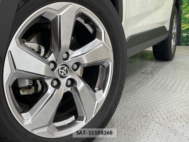 Toyota RAV4 2021-04 4394523-12