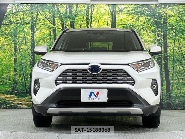 Toyota RAV4 2021-04 4394523-13