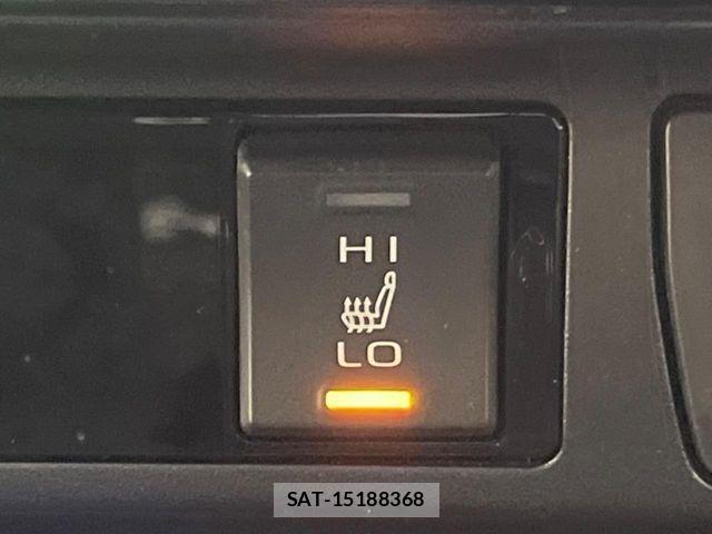 Toyota RAV4 2021-04 4394523-4