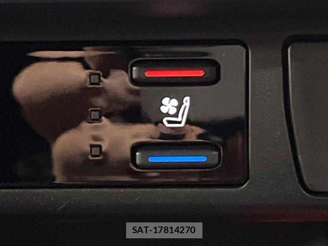 Toyota RAV4 2023-02 4423598-5