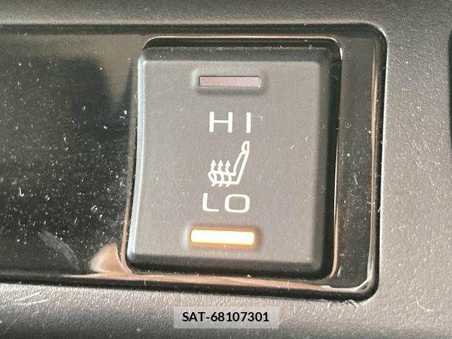Toyota RAV4 2020-01 4757377-7