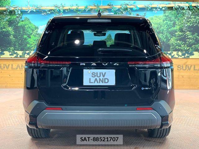 Toyota RAV4 2026-02 4979783-16