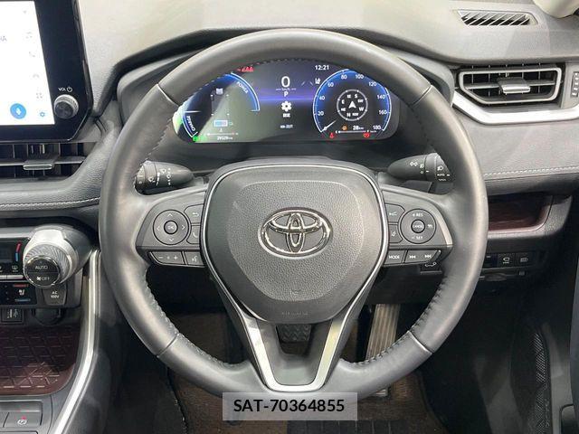 Toyota RAV4 2023-04 4979846-10