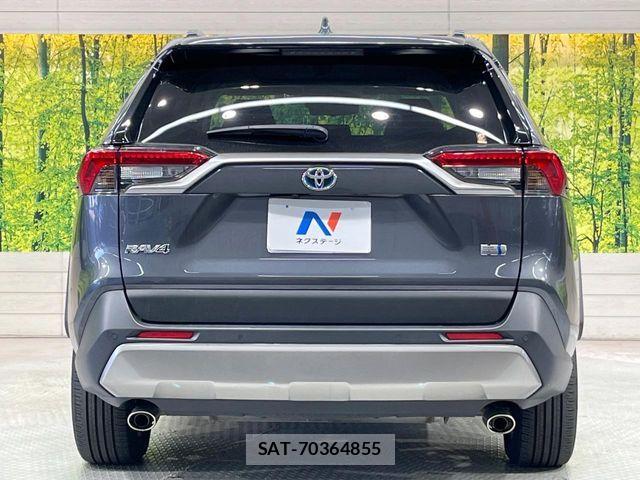 Toyota RAV4 2023-04 4979846-14