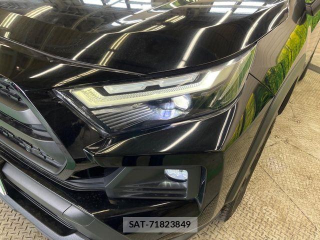 Toyota RAV4 2023-03 4979836-11