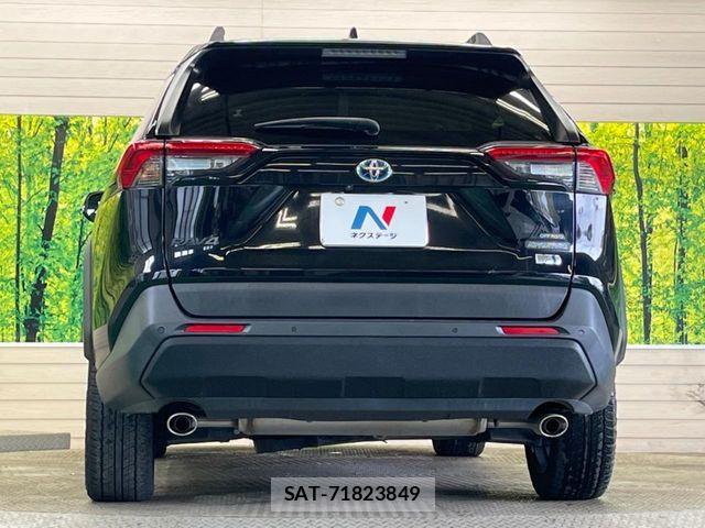 Toyota RAV4 2023-03 4979836-14