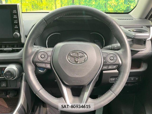 Toyota RAV4 2021-03 4979852-10