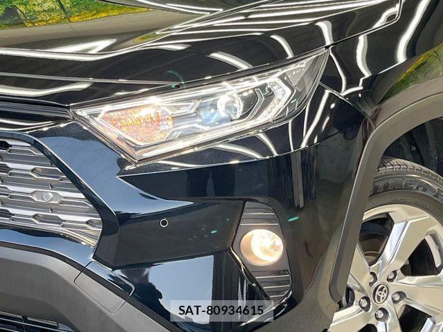 Toyota RAV4 2021-03 4979852-11