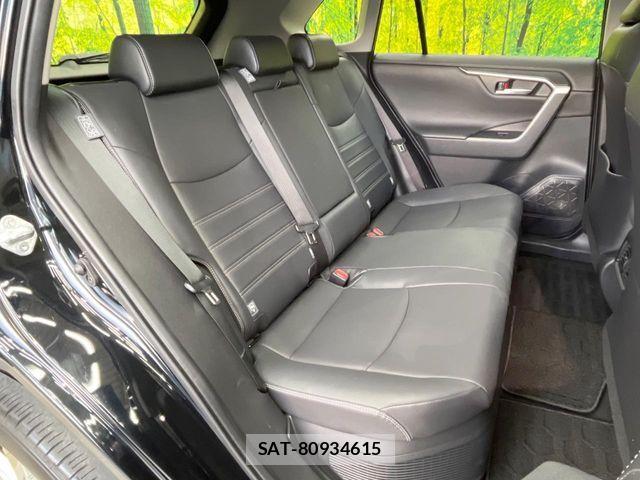 Toyota RAV4 2021-03 4979852-8