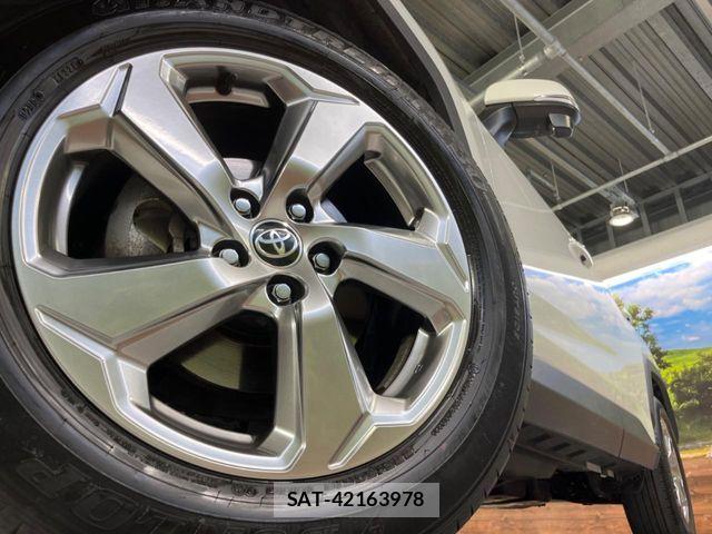 Toyota RAV4 2022-10 5876851-12