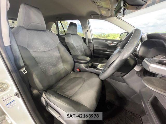 Toyota RAV4 2022-10 5876851-7