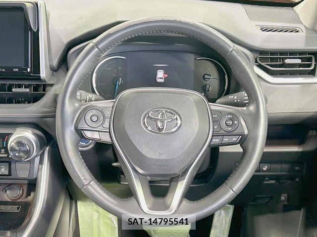 Toyota RAV4 2019-04 5876877-10
