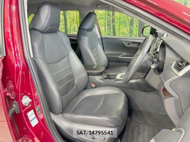Toyota RAV4 2019-04 5876877-7