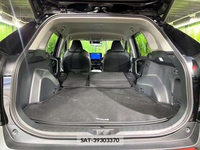 Toyota RAV4 2023-03 5876848-9