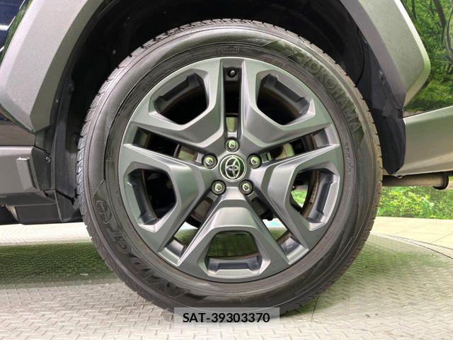 Toyota RAV4 2023-03 5876848-12