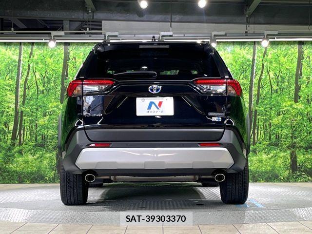 Toyota RAV4 2023-03 5876848-14