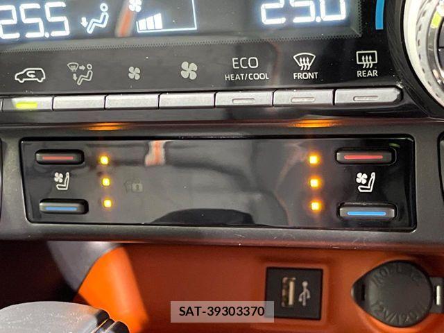 Toyota RAV4 2023-03 5876848-6