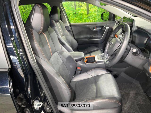 Toyota RAV4 2023-03 5876848-7